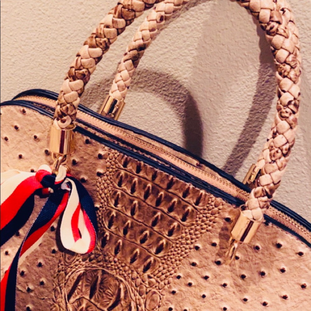 Handbag - Picture 11 of 11